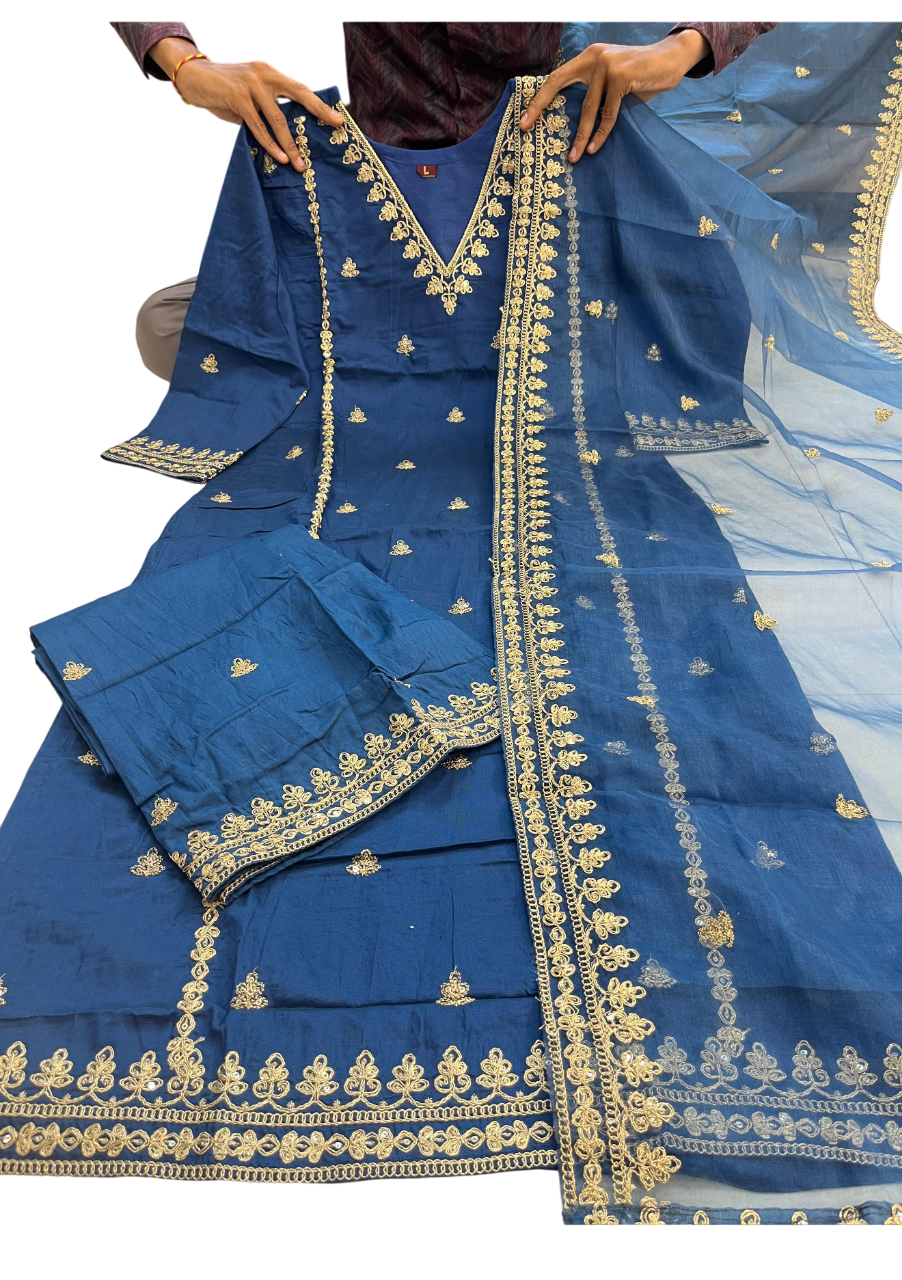 Women collection - Image 2