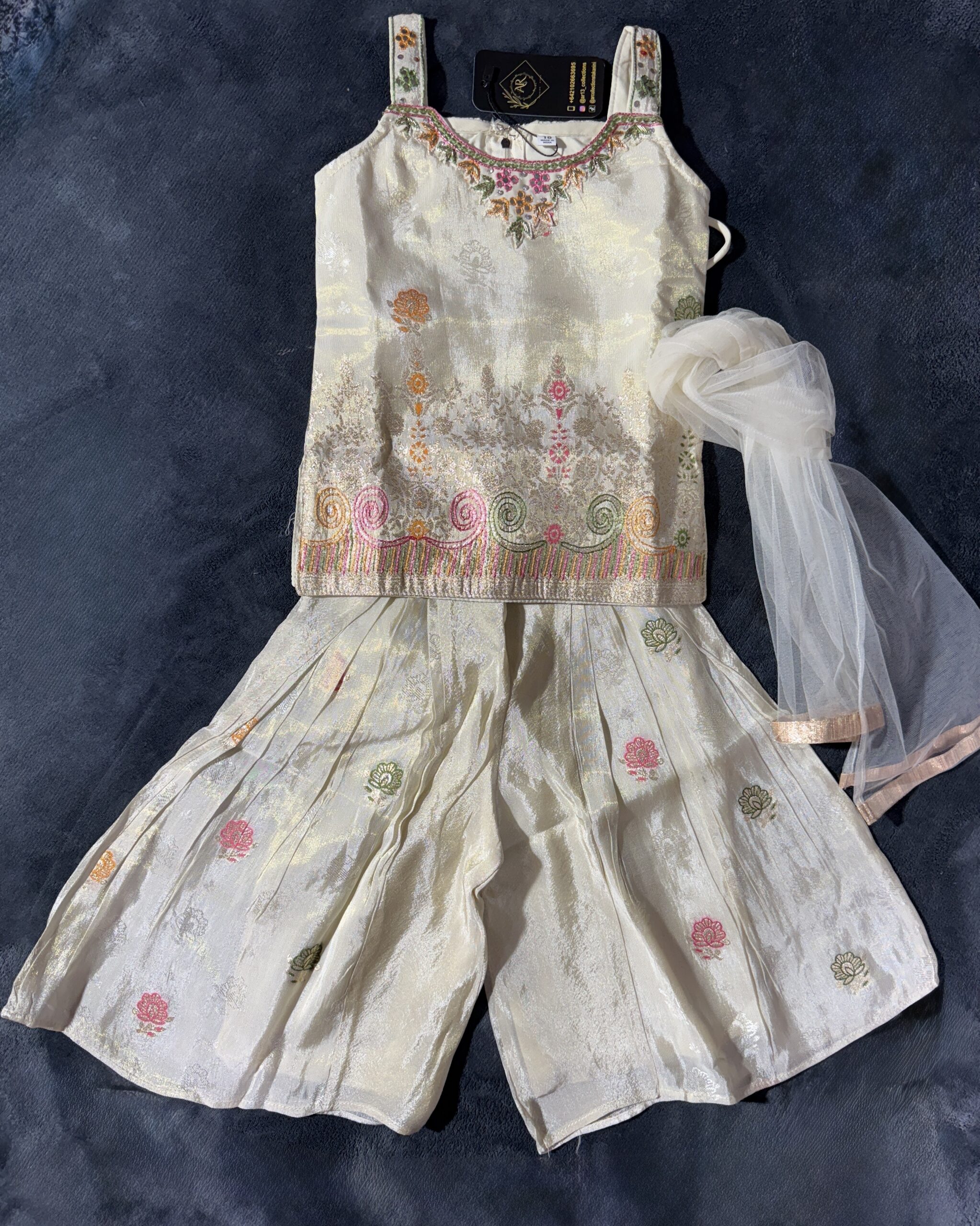 Banarasi Silk Suit - Image 4